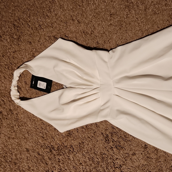 White jumpsuit! - Picture 2 of 11